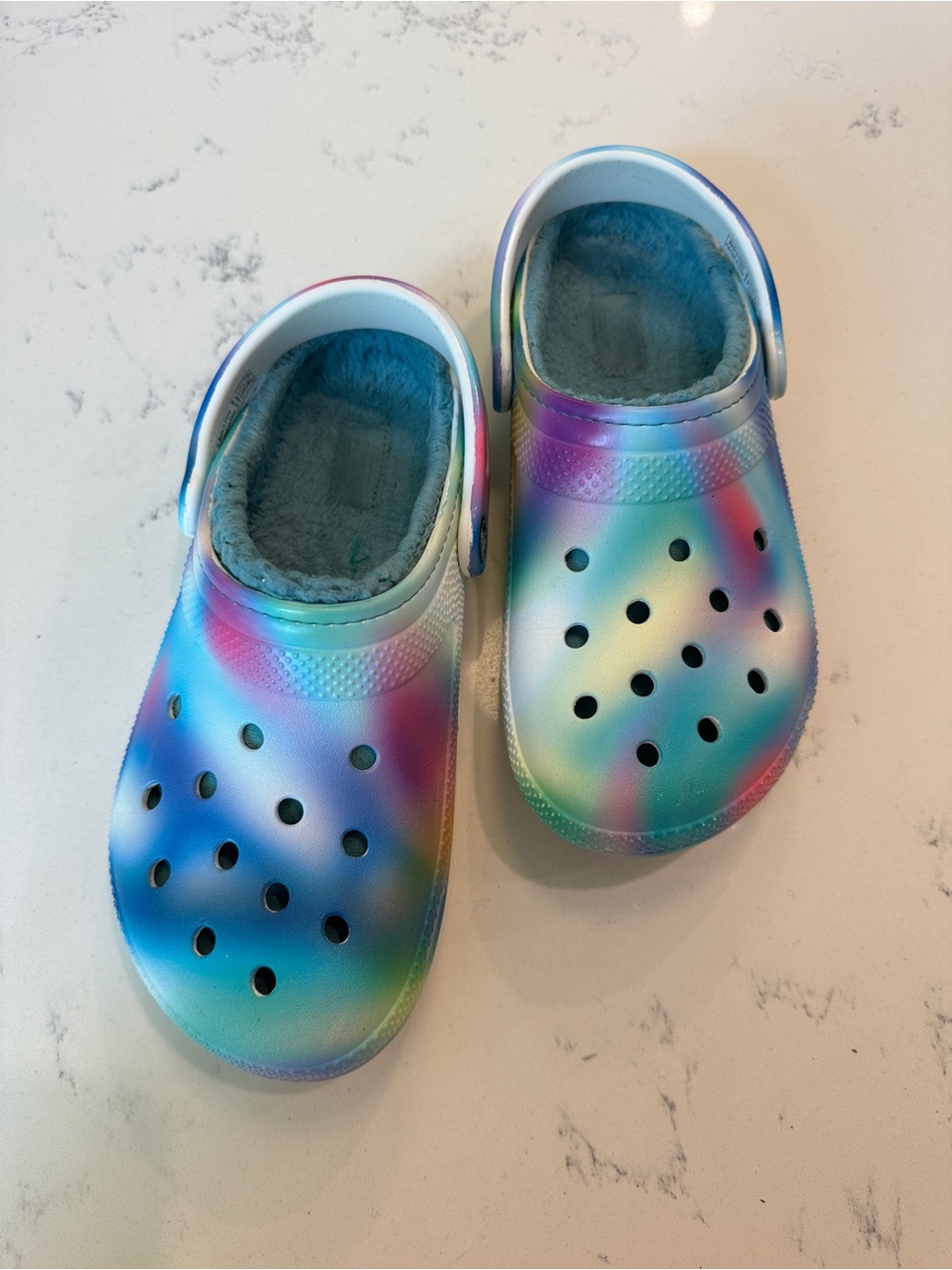 Crocs Rainbow Fur Lined Clog Shoes size 8
